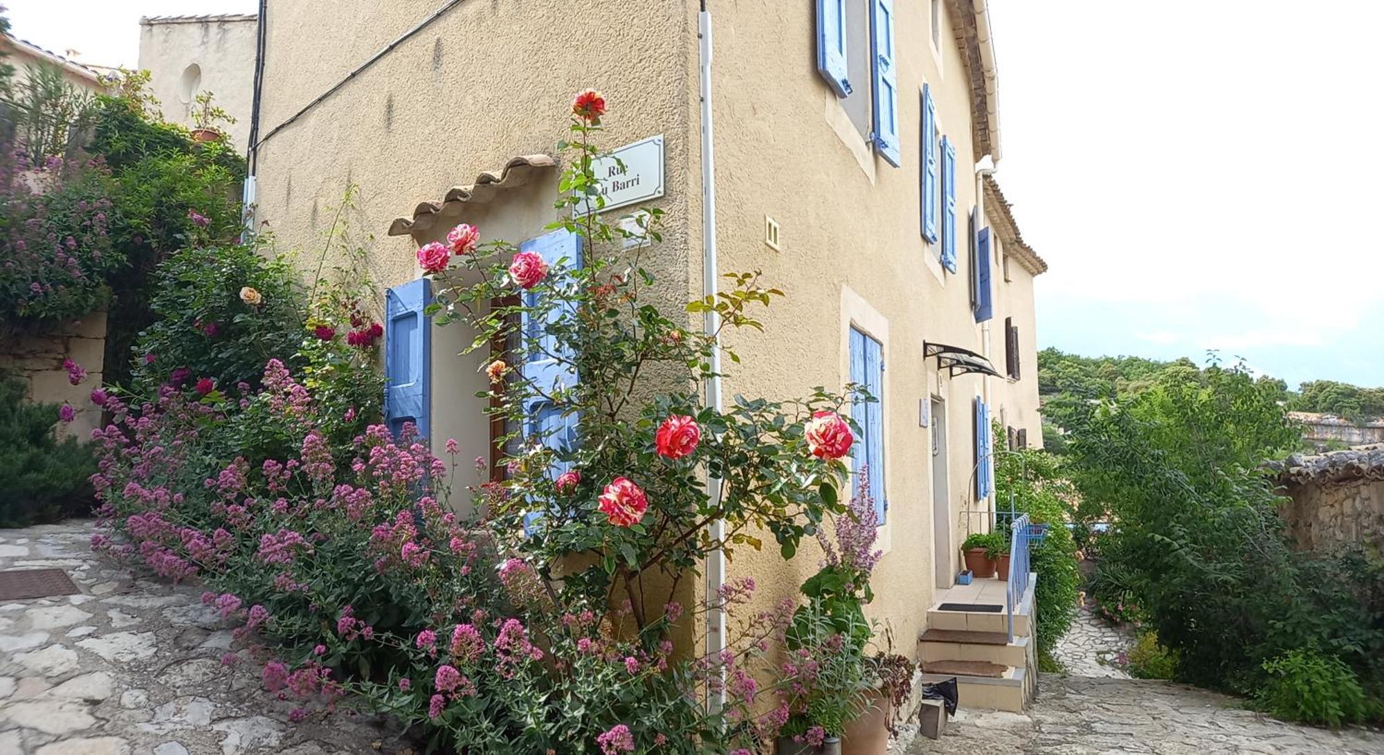 Gite La Mosaique Dauphin Экстерьер фото